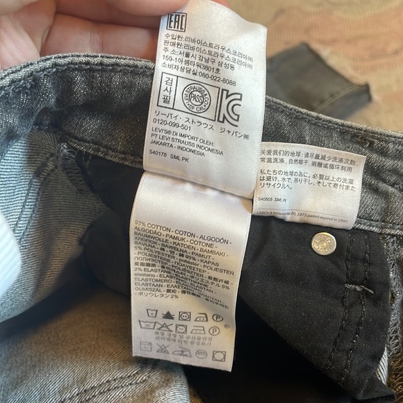 Levi’s 721 High Rise Skinny Jeans - Grey/Black with Rips - Picture 10 of 12